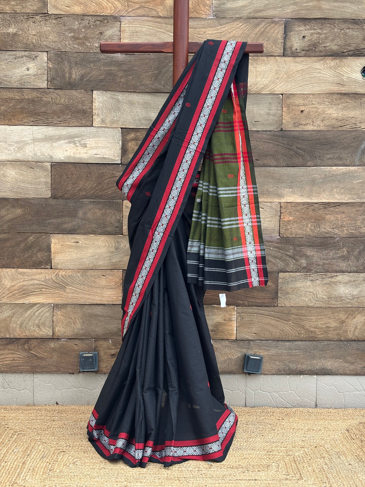Deep Green Dhonekhali Saree