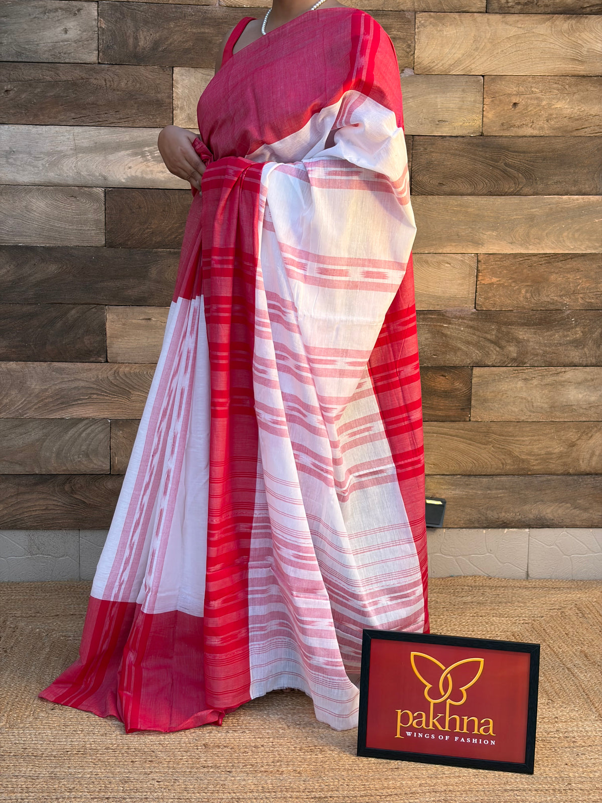Sada Lal mata Paar Pure Cotton Dhonekhali Saree