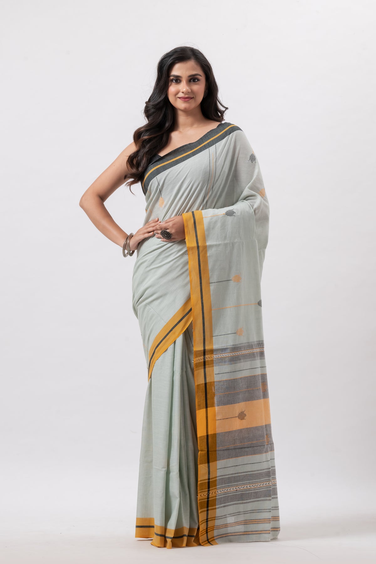 Very Light Pesta Green Pure Cotton Handwoven Saree