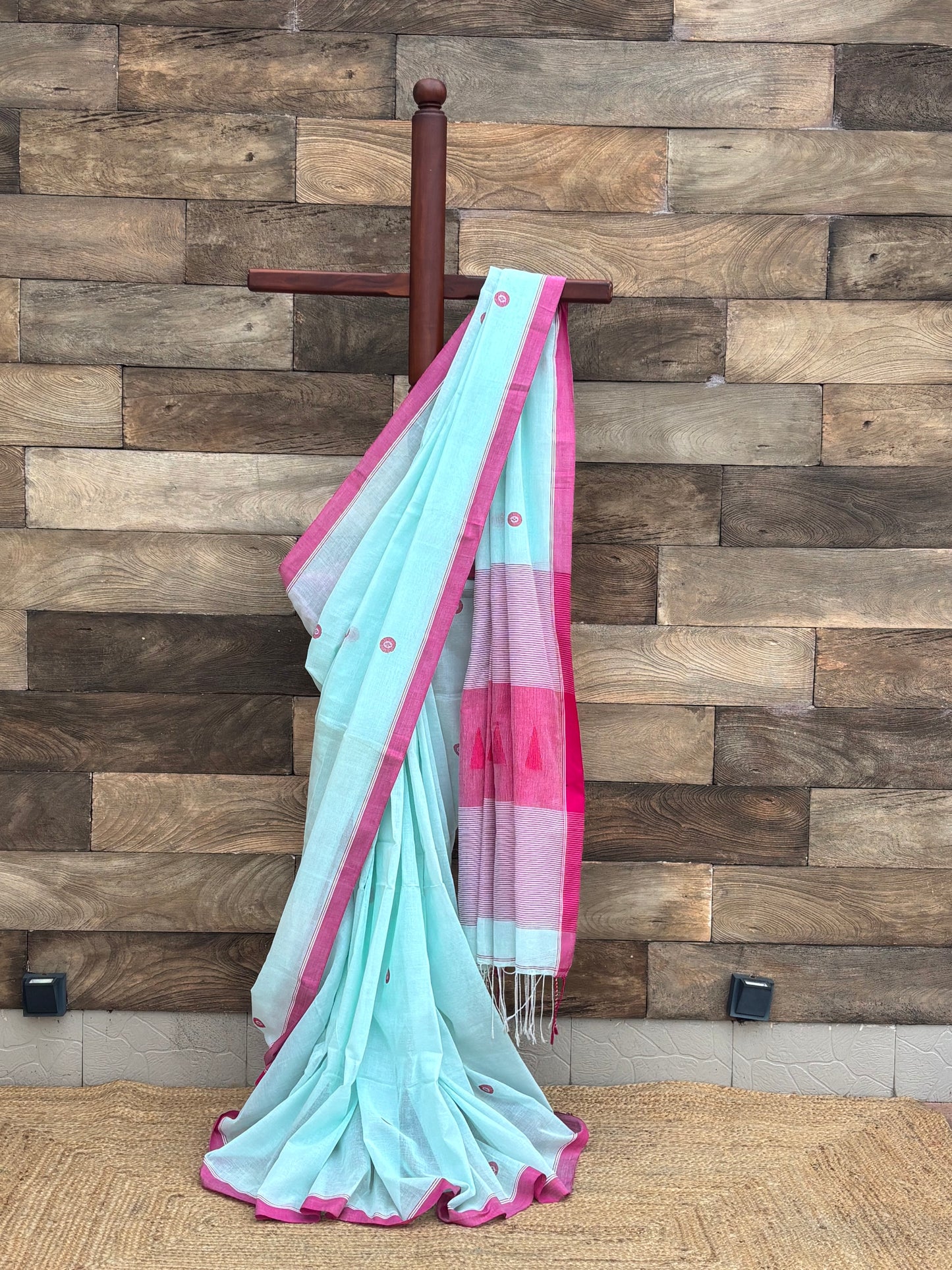 Pure Cotton handwoven Phulia saree