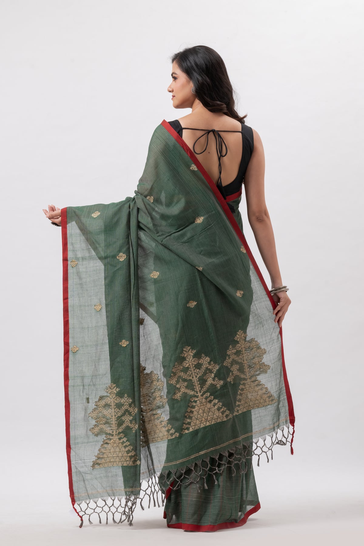Green Bengal  Cotton Jamdani saree