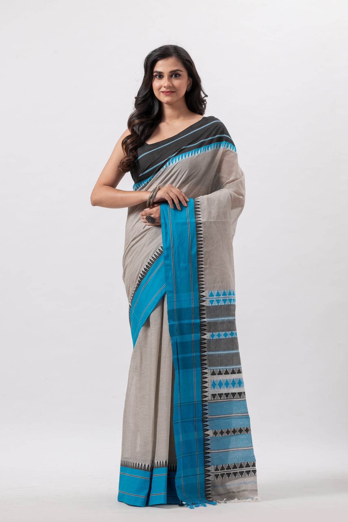 Pure Cotton Handwoven Begumpuri Saree - Gray