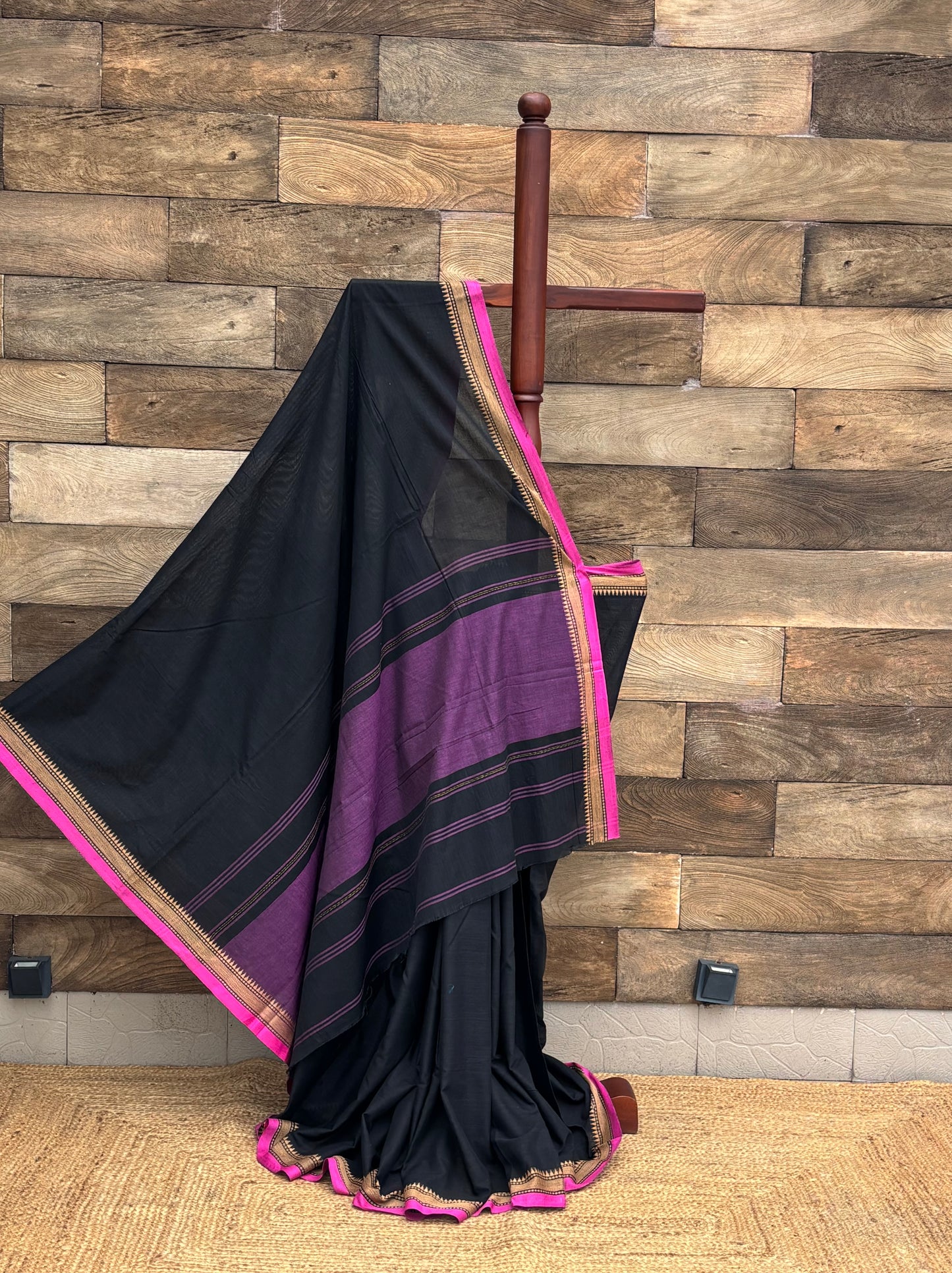 Black & Pink Dhonekhali Pure Cotton Saree