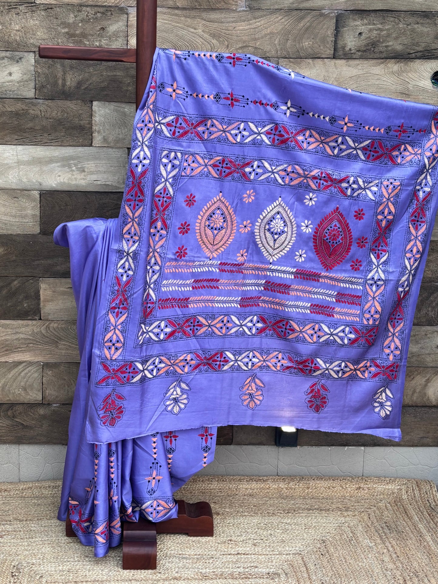 Pakhna Mauve Hand Kantha Saree