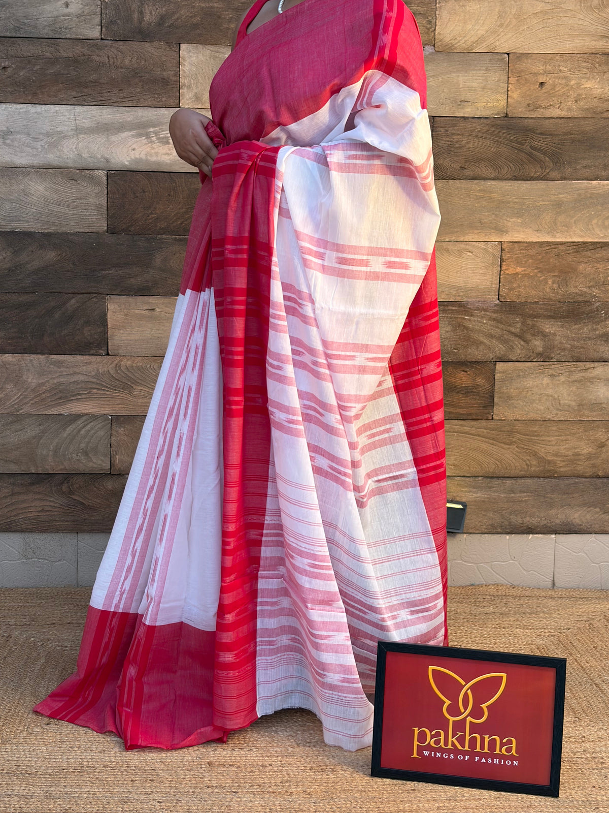 Sada Lal mata Paar Pure Cotton Dhonekhali Saree