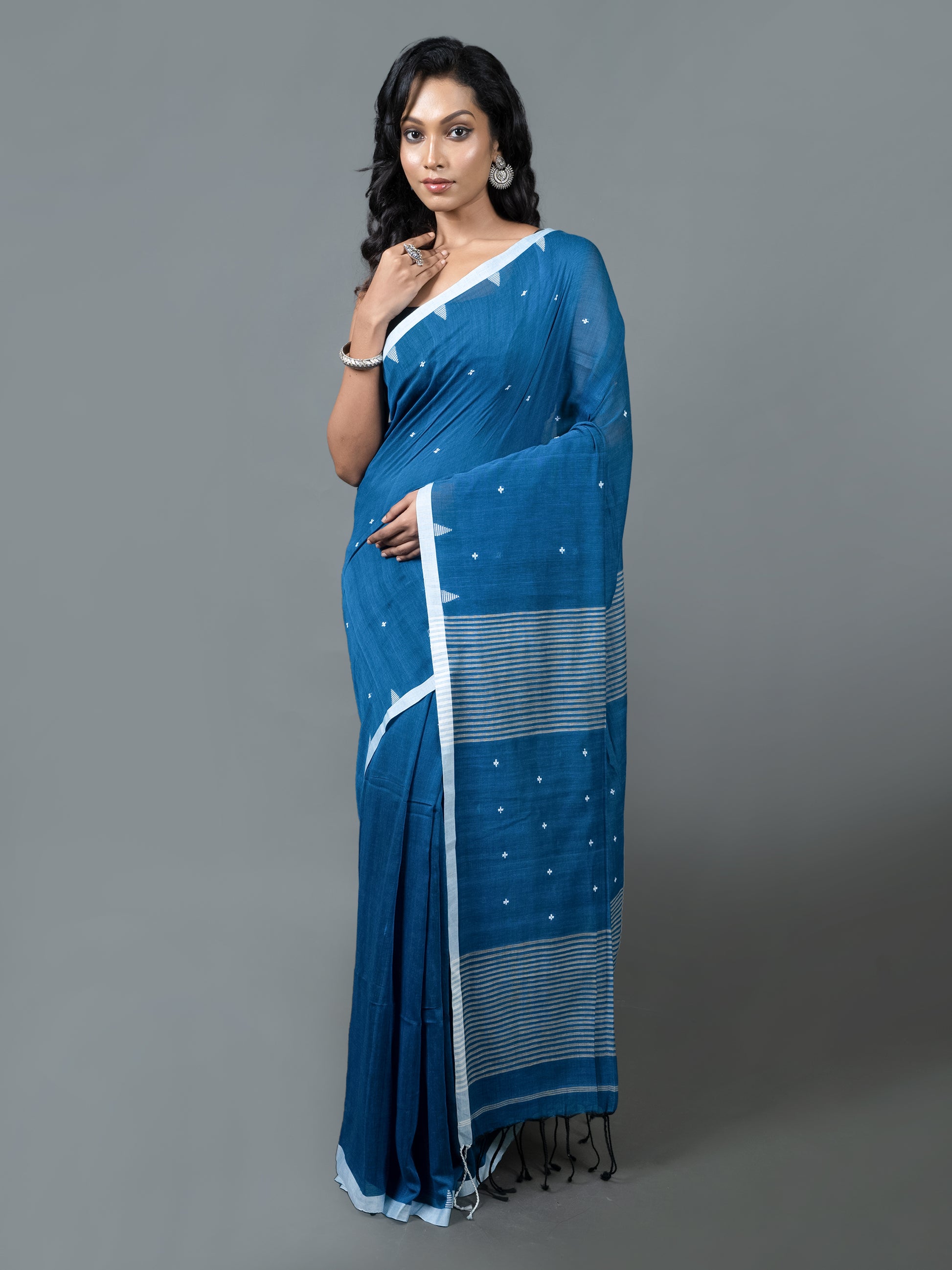 blue lagoon jamdani pure cotton saree fresh handwoven