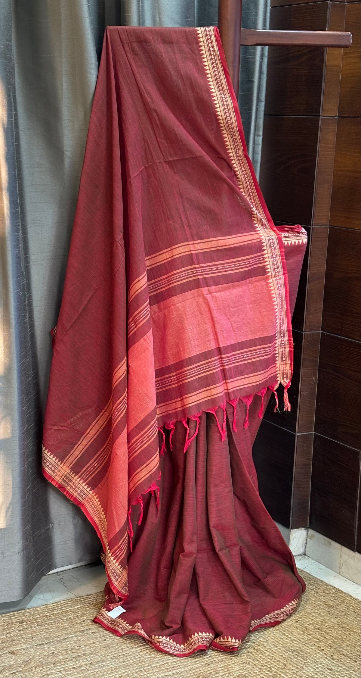 Pure Cotton Maroon Dhonekhali Saree