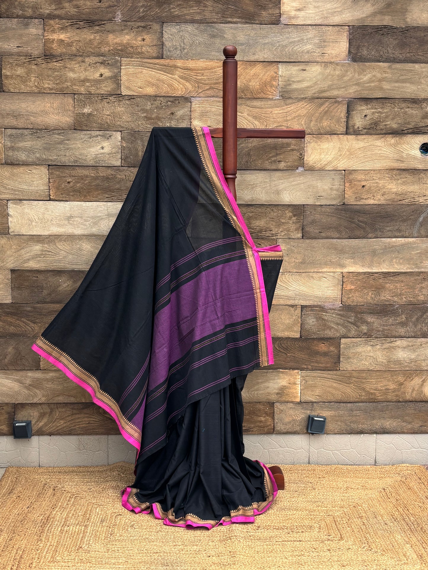 Black & Pink Dhonekhali Pure Cotton Saree