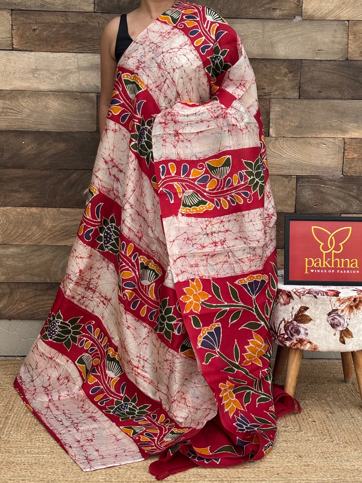 Red and white pure silk batik printed saree - Pakhna Sarees