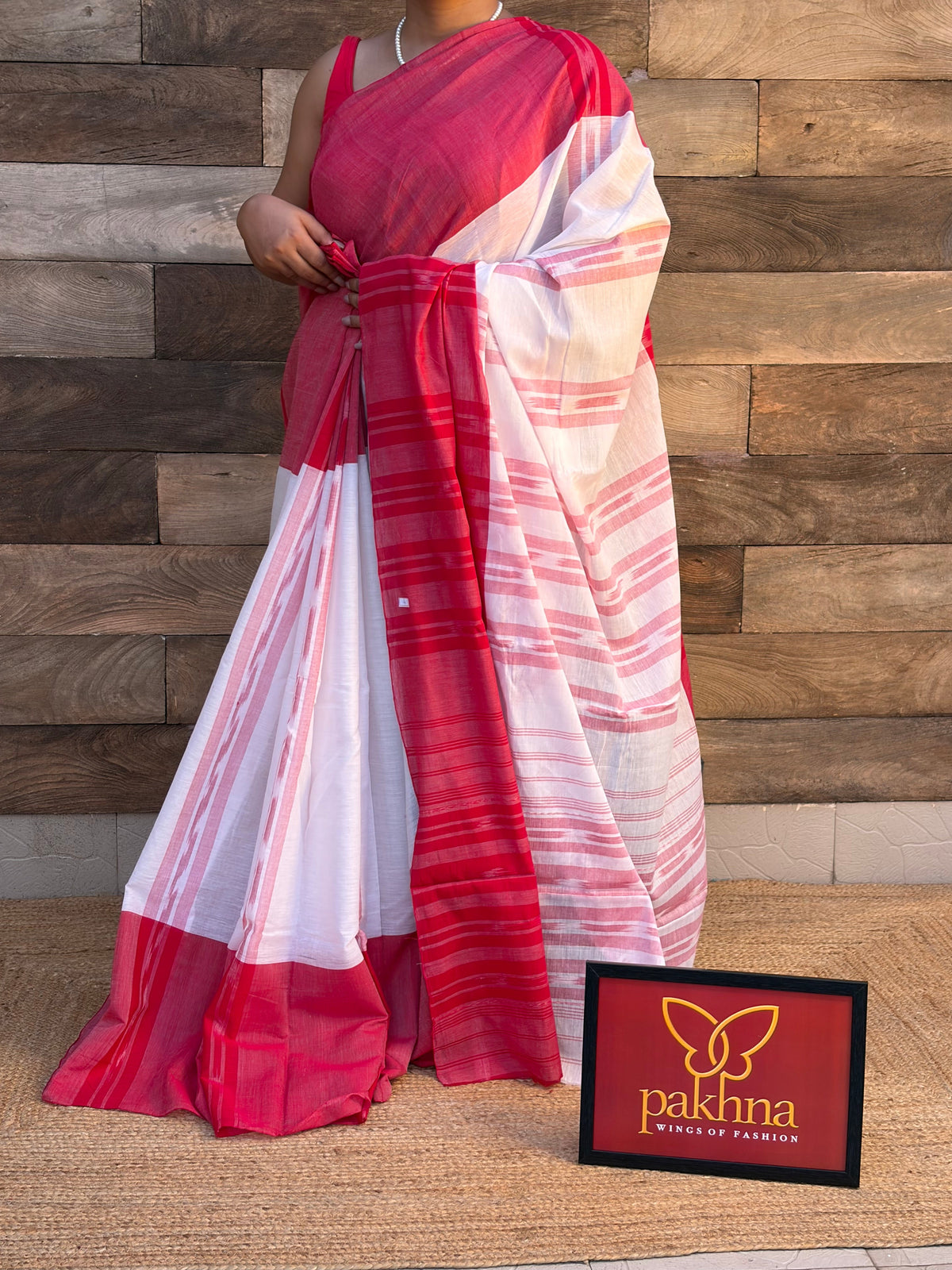 Sada Lal mata Paar Pure Cotton Dhonekhali Saree