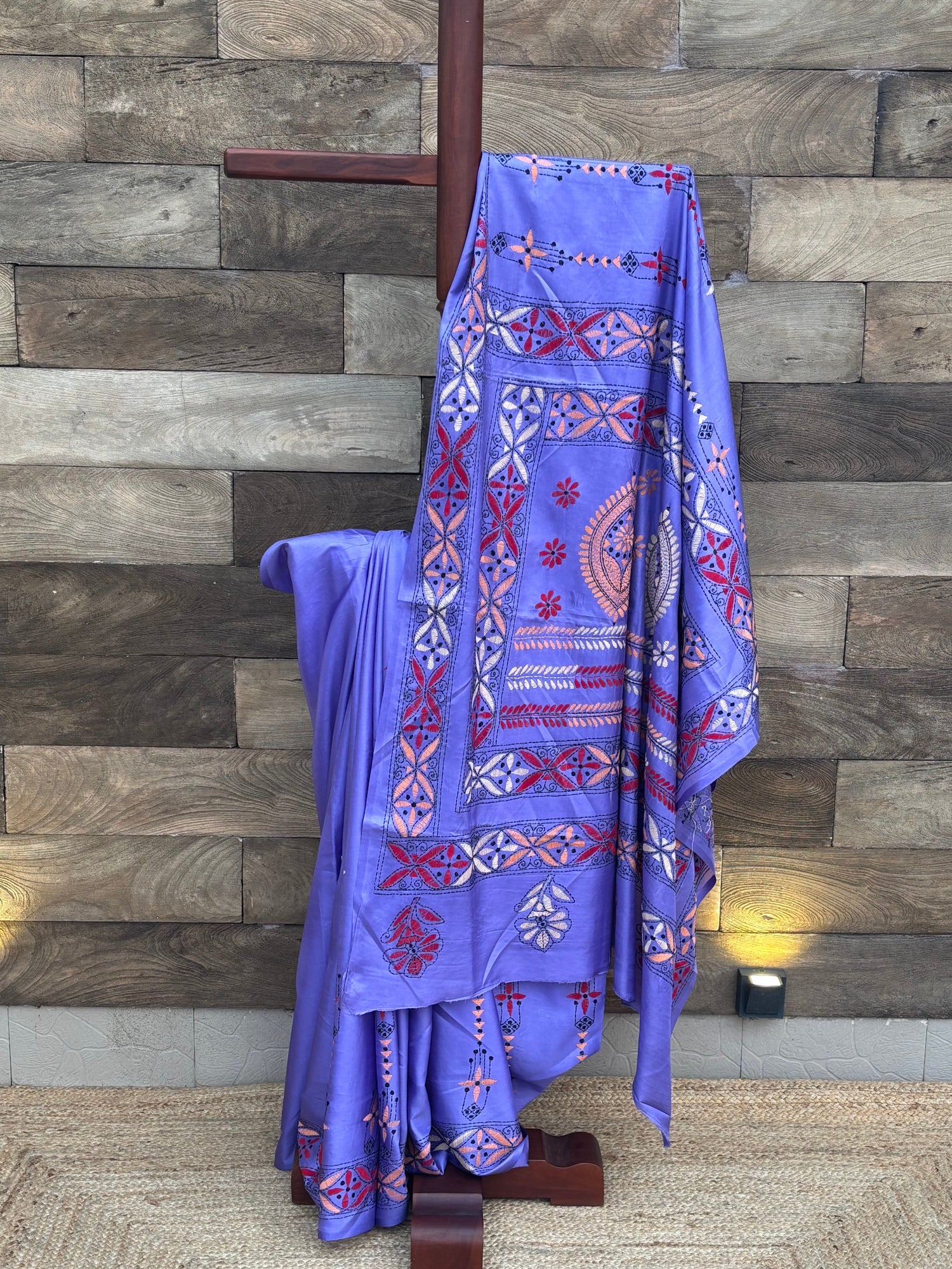 Pakhna Mauve Hand Kantha Saree
