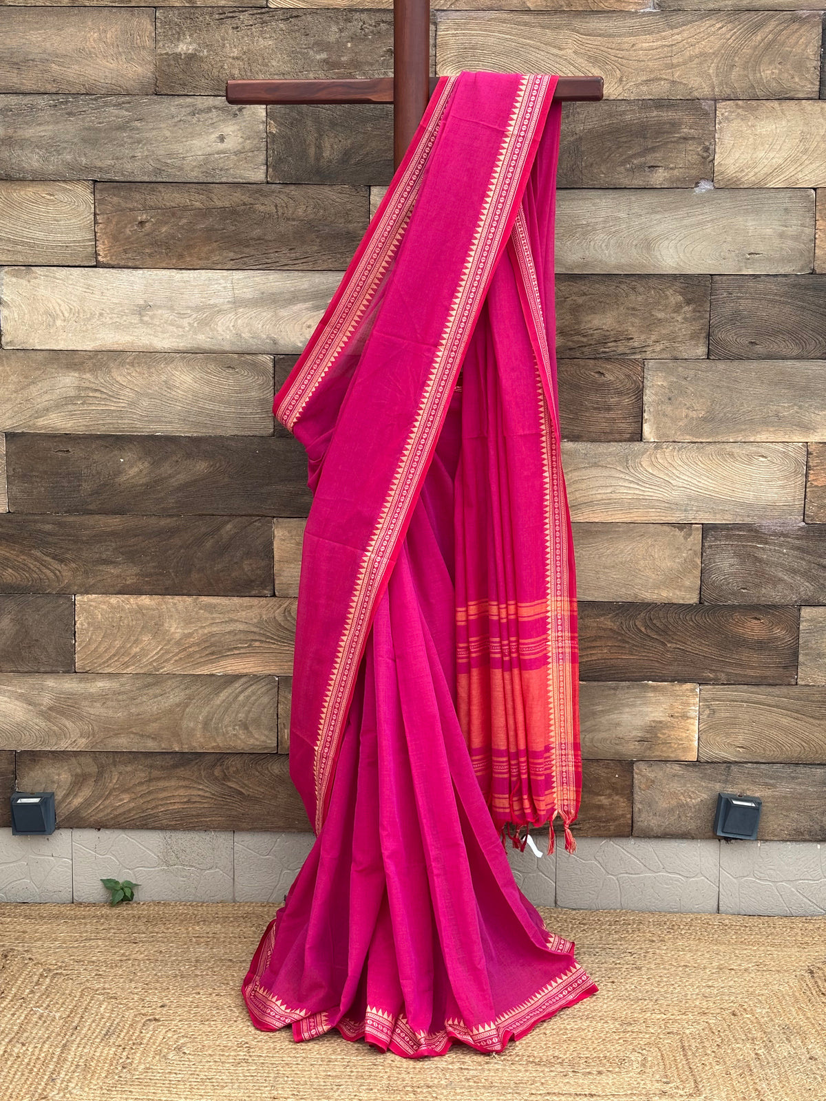 Hot Pink Pure Cotton Dhonekhali Saree