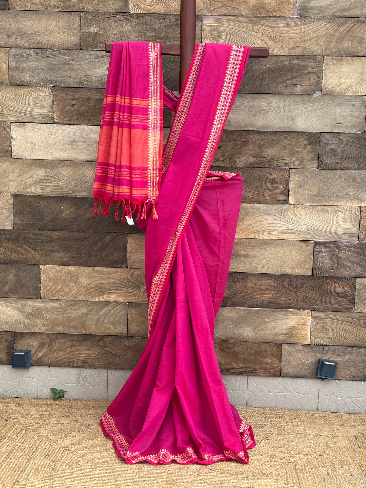 Hot Pink Pure Cotton Dhonekhali Saree
