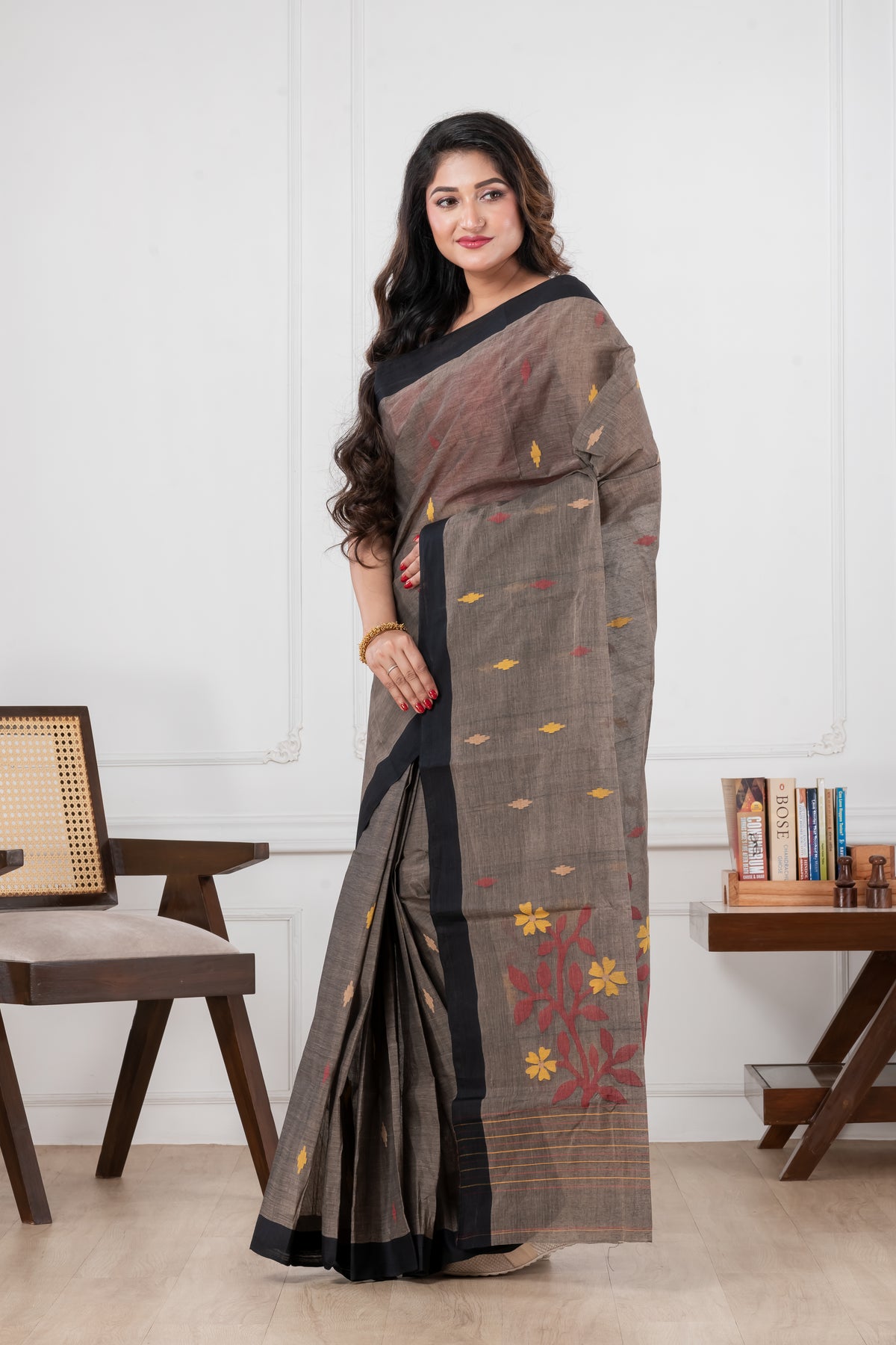 grey & black handwoven jamdani pure cotton saree