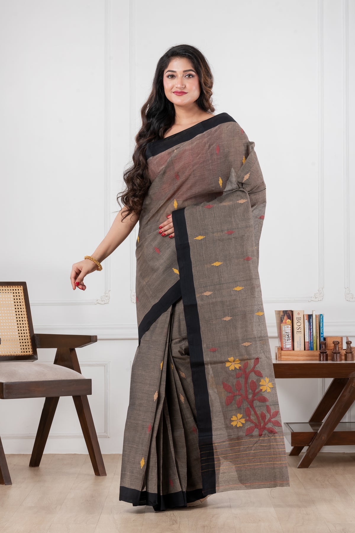 grey & black handwoven jamdani pure cotton saree