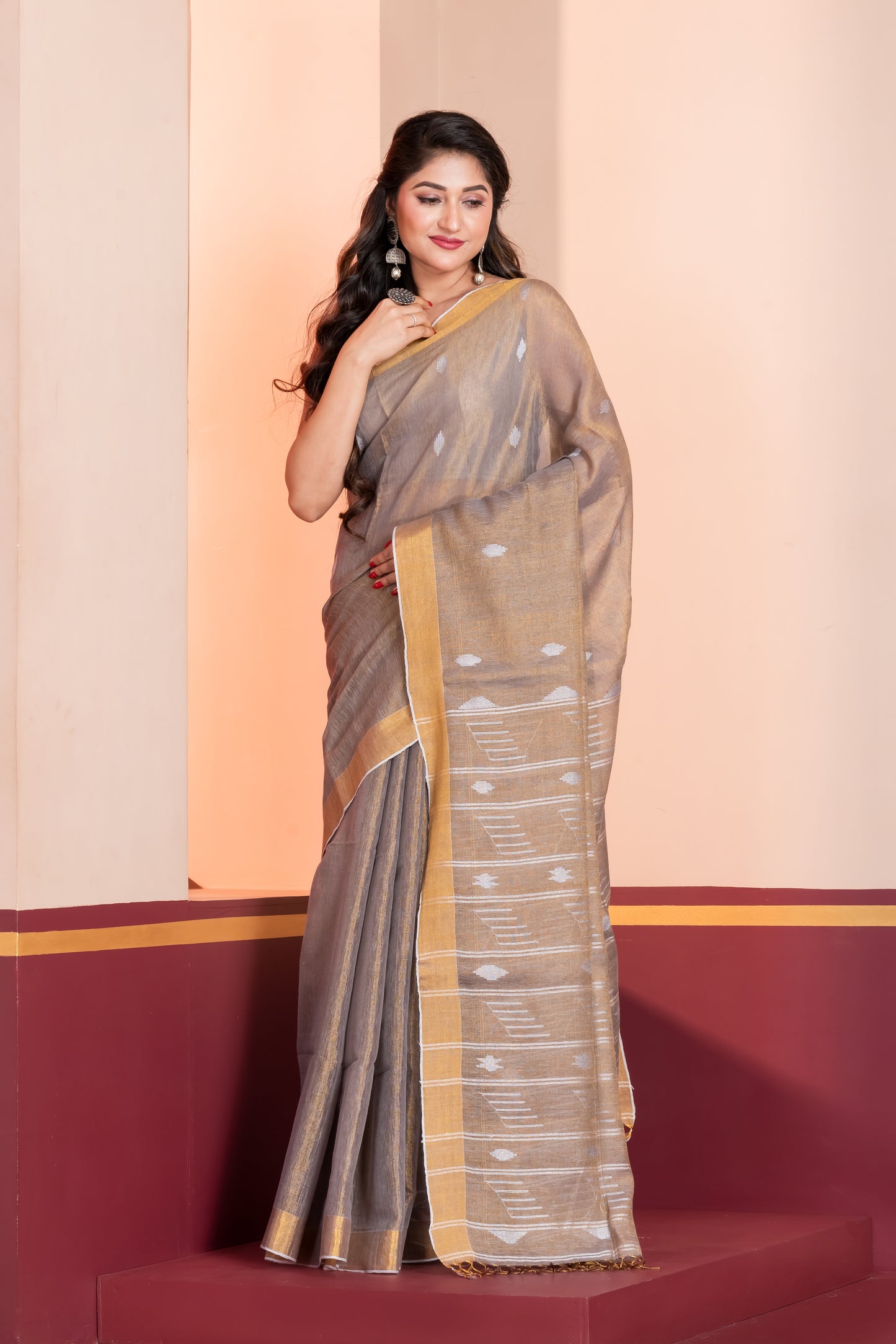 metallic grey tissue linen jamdani saree