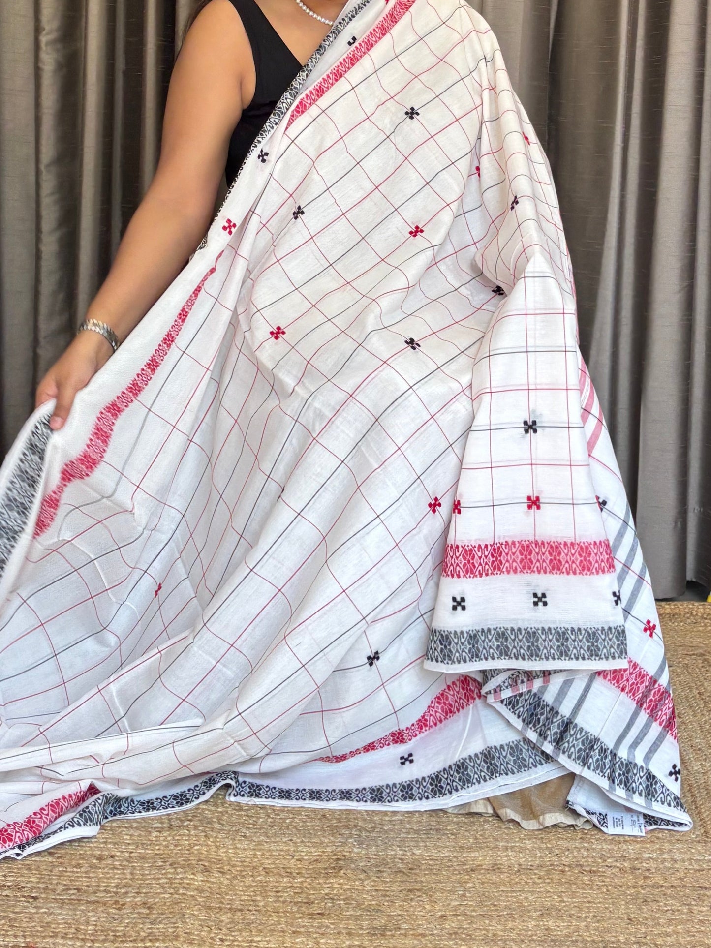 off white dhonekhali saree