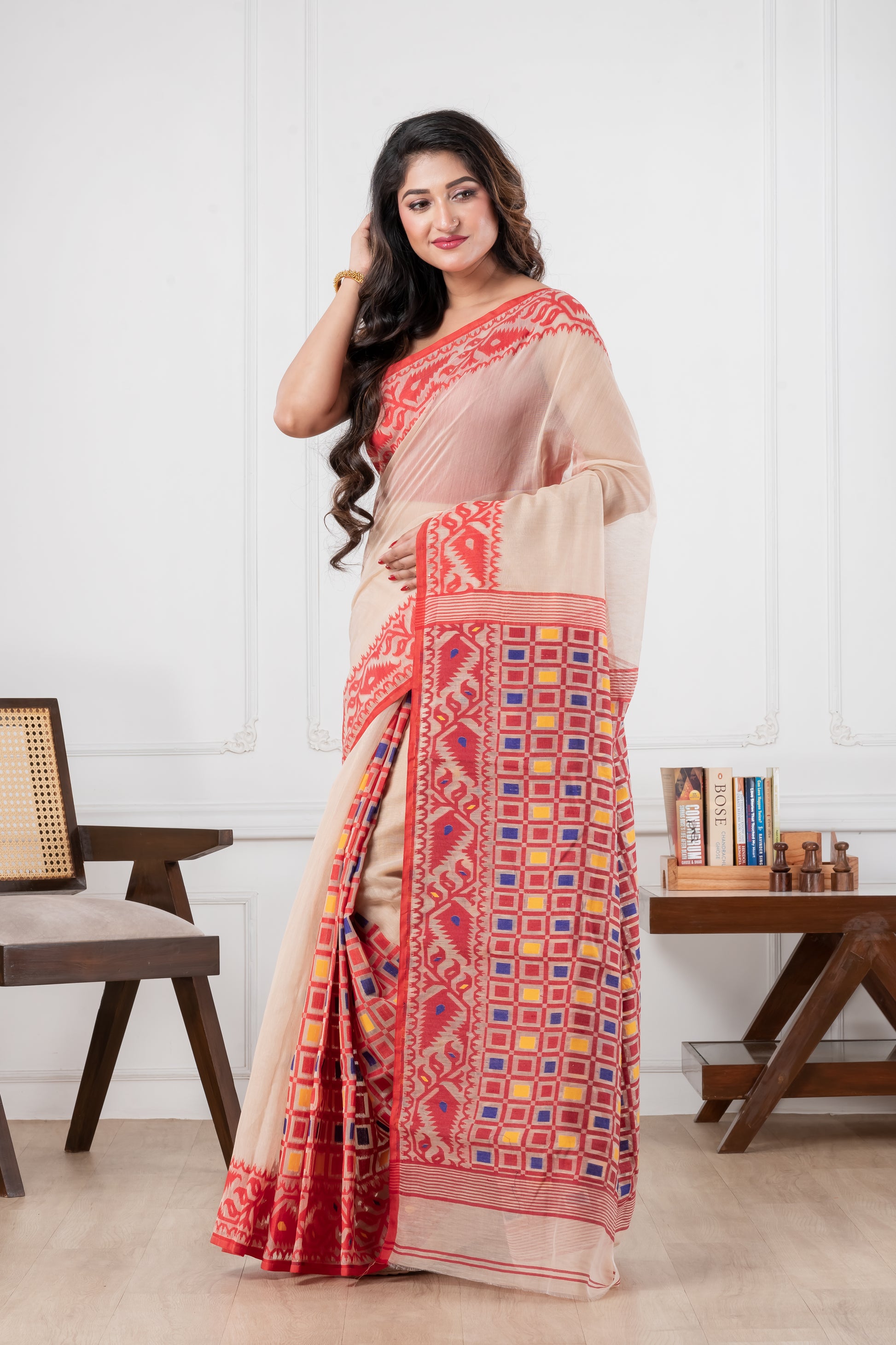 off white & red patli pallu jamdani saree