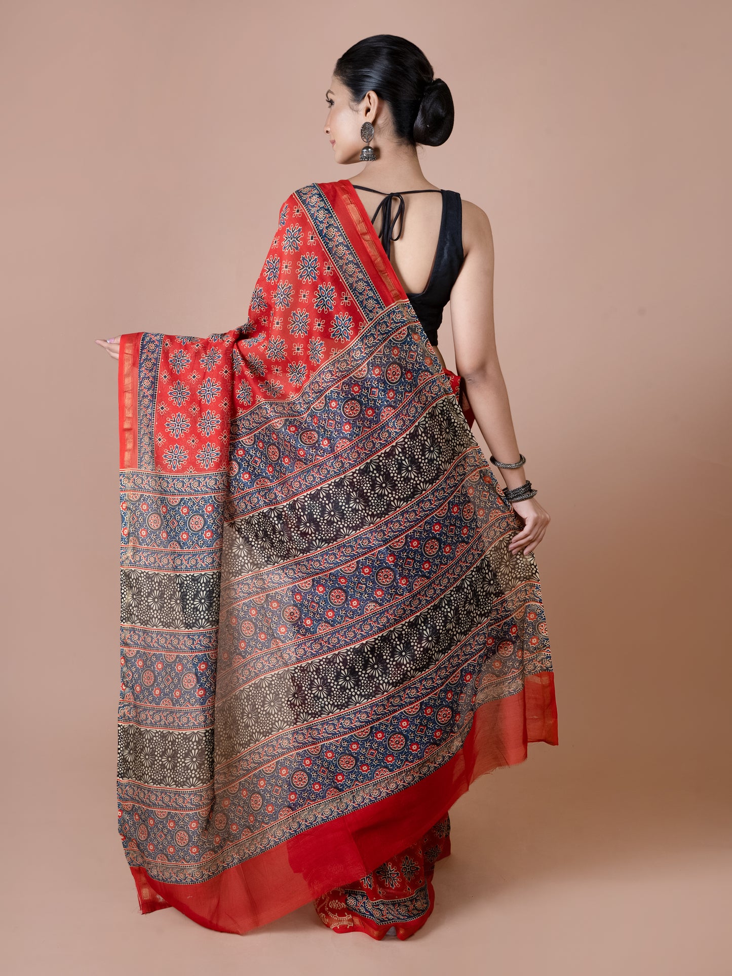 red chanderi silk cotton saree blend handloom elegant