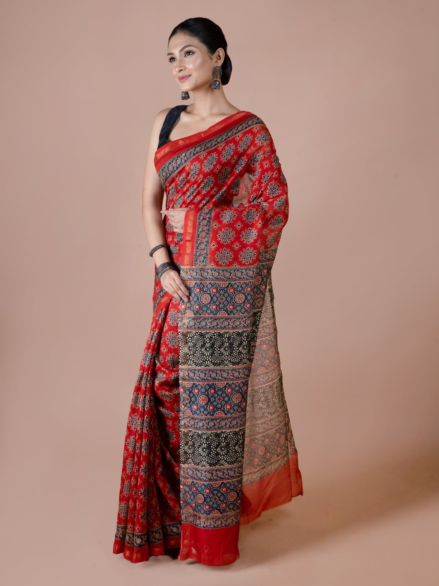 red chanderi silk cotton saree blend handloom elegant