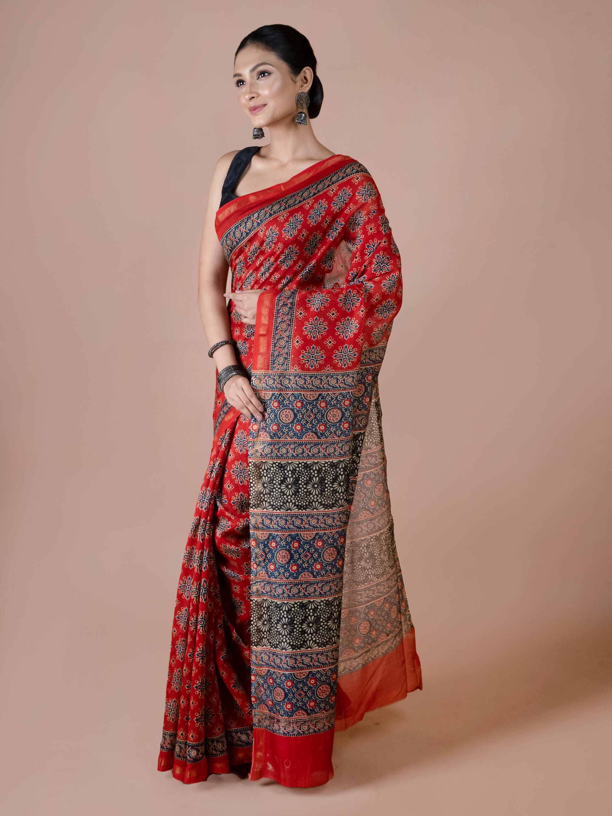 red chanderi silk cotton saree blend handloom elegant