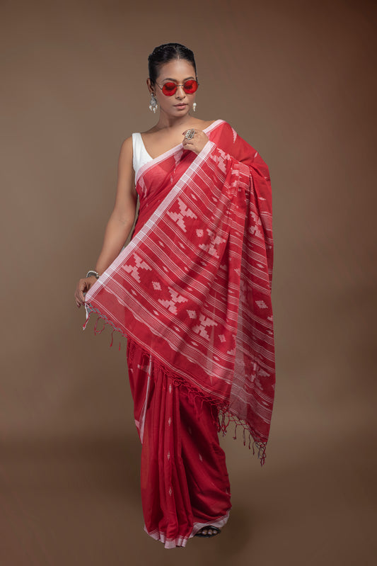Vermilion red Bengal pure cotton Jamdani saree, vibrant handwoven